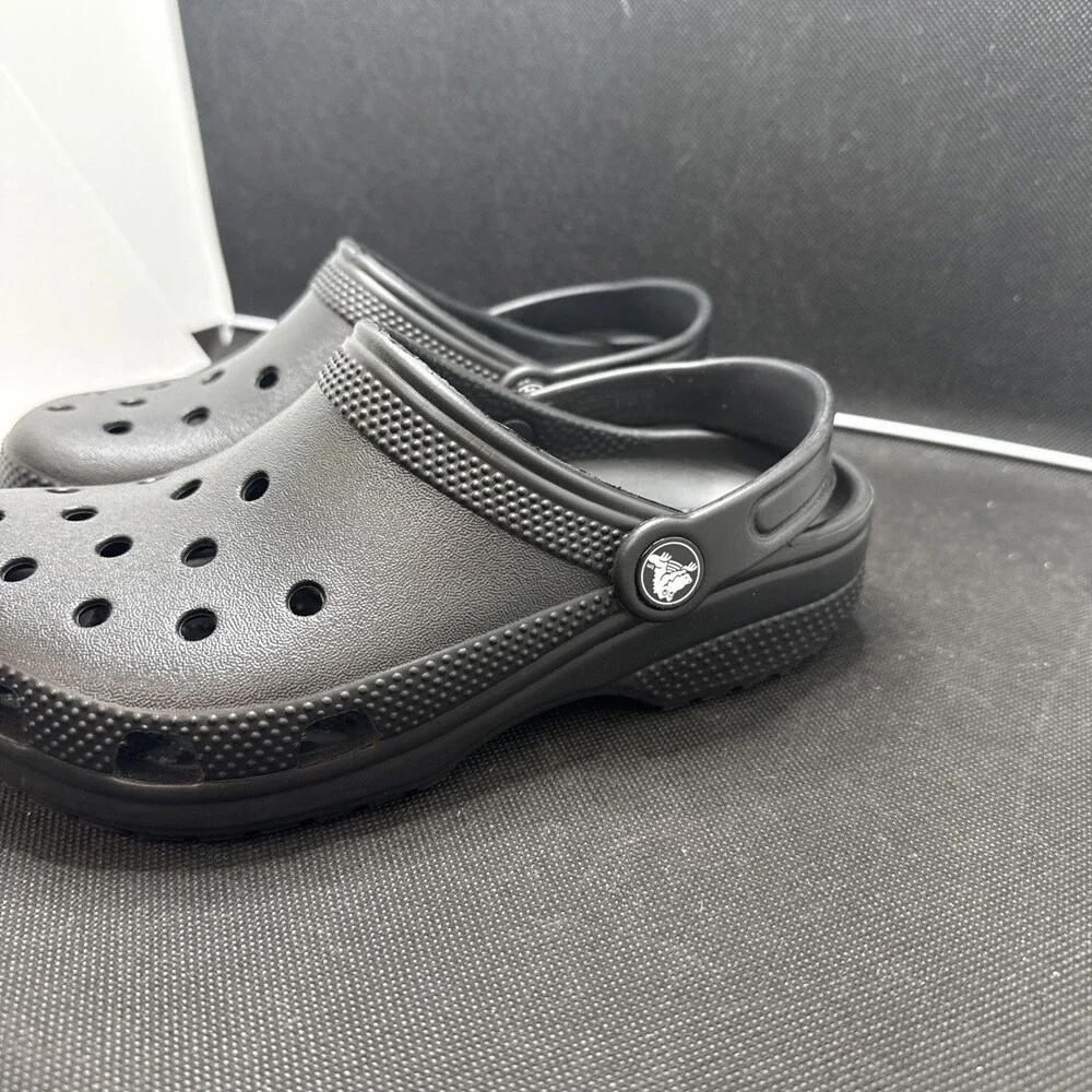 Unisex Youth Boys Girls Crocs Classic Clogs 206991 Black Size 2Y- UZB72 - Picture 9 of 15